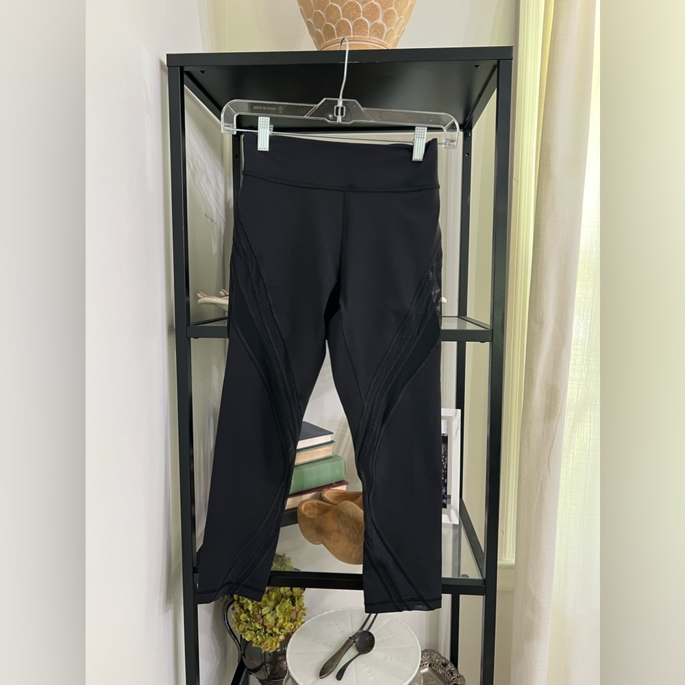 Lululemon black leggings